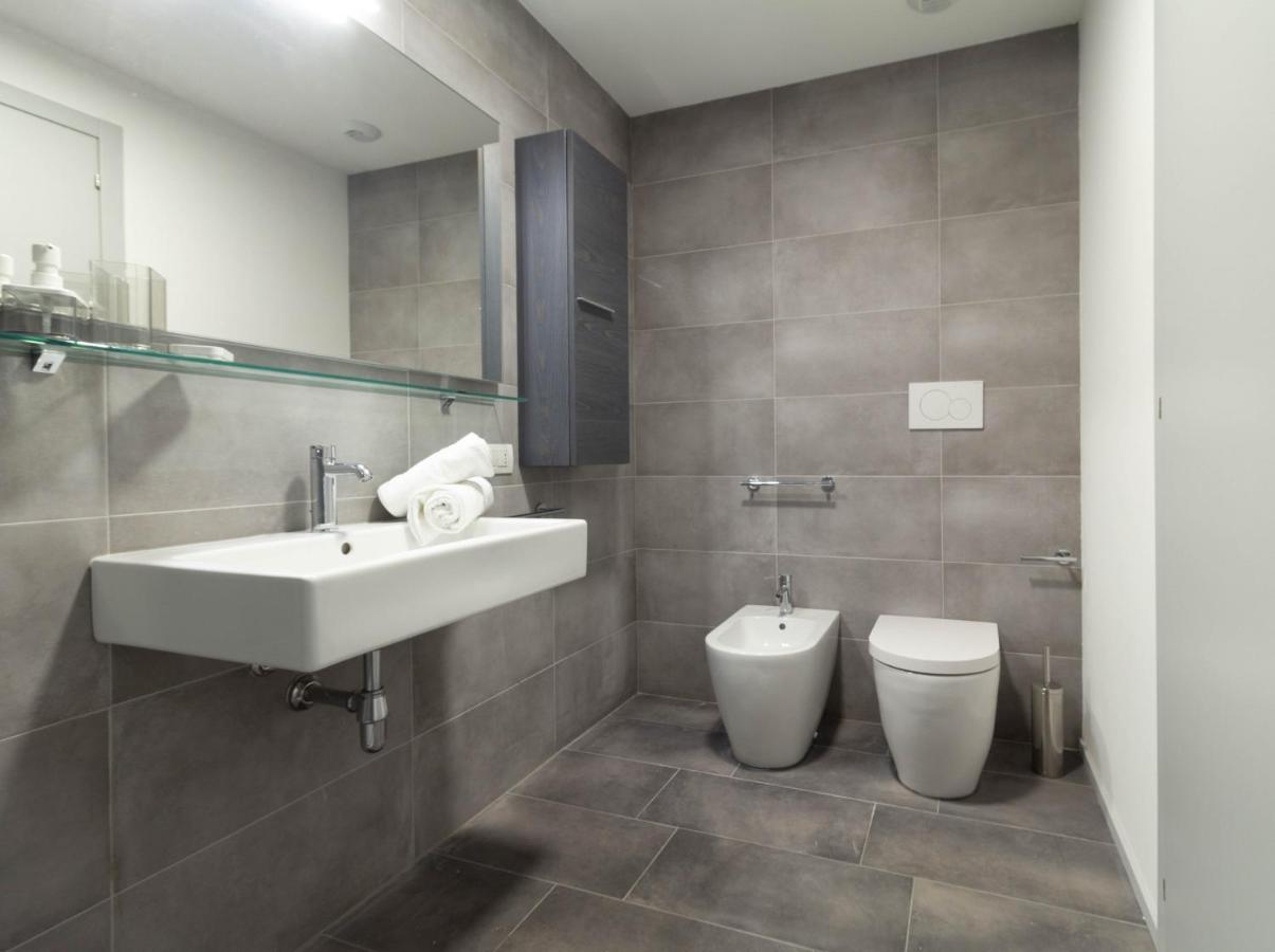 Appartamento Girasole - Affitti Brevi Italia Lecco Exterior photo